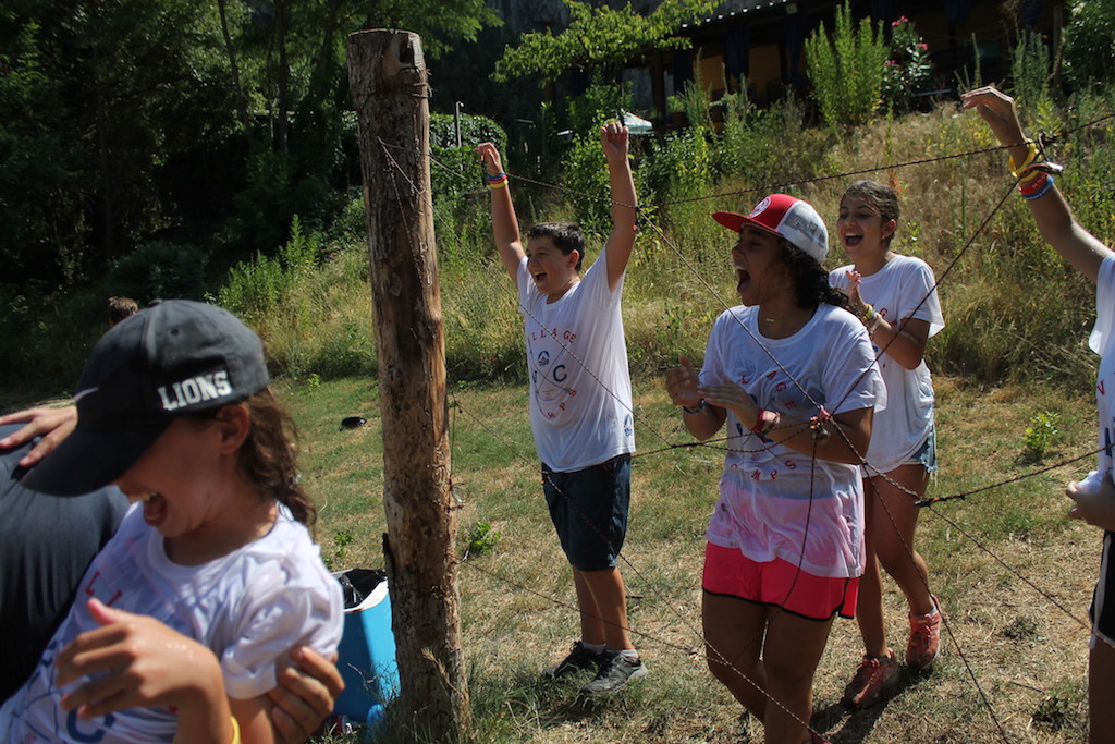 Village Camps International Summer Camp Ardèche, France 2019-07-26 https://www.villagecamps.com/journals_admin/images/2235-0400-SpiderWeb4 copy.jpg